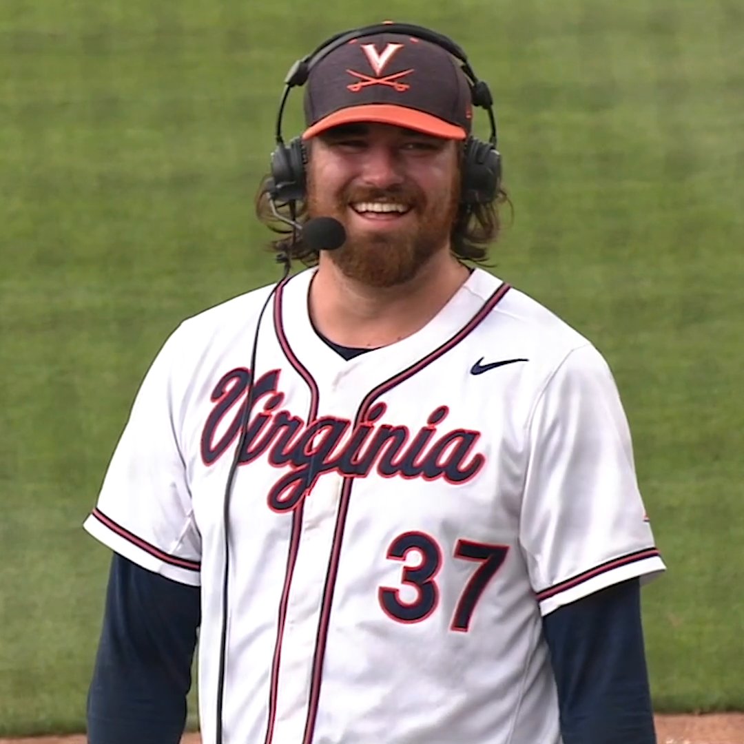 This might go down as the greatest interview in college baseball history 😂😂 Stephen Schoch