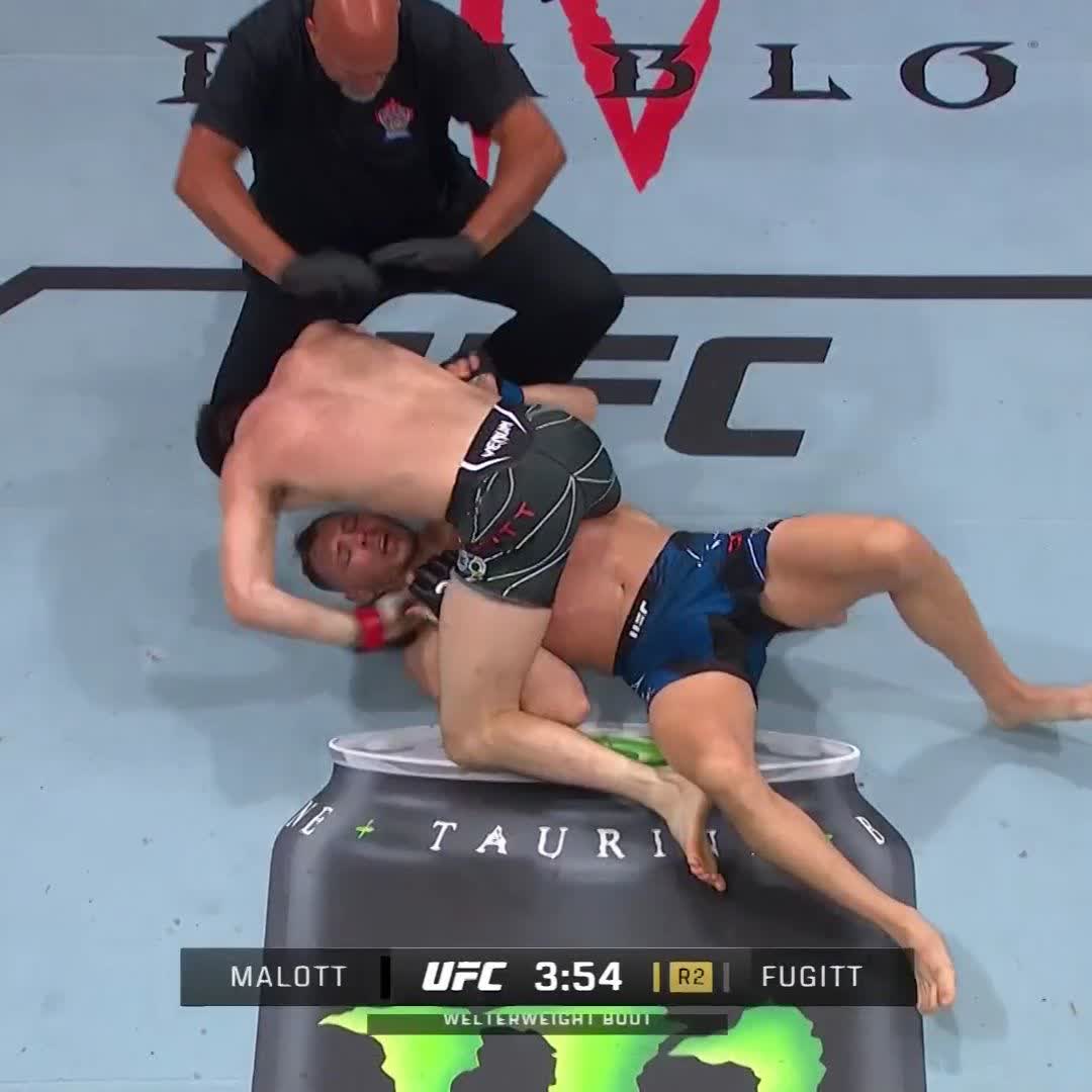 MIKE MALOTT DOES IT AGAIN 💪 Another finish for Mike Malott to cap off a huge night for Canada!! #UFC289
