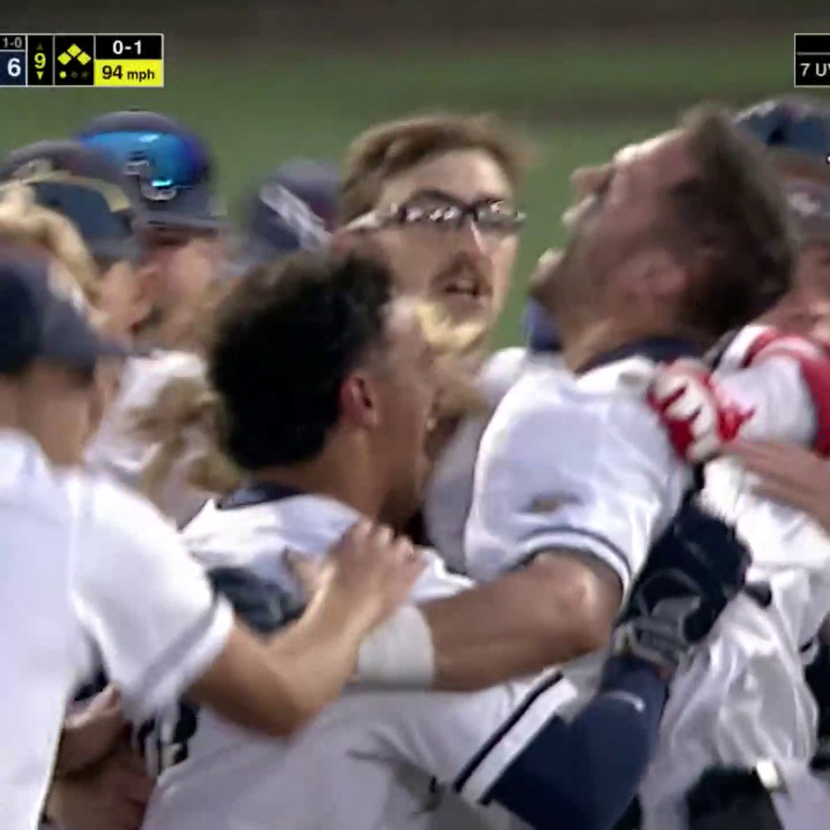Bottom of the 9th. Down 7-6. Season on the line. ORAL ROBERTS WALKS IT OFF TO FORCE A GAME 3 IN OREGON 🤯🤯