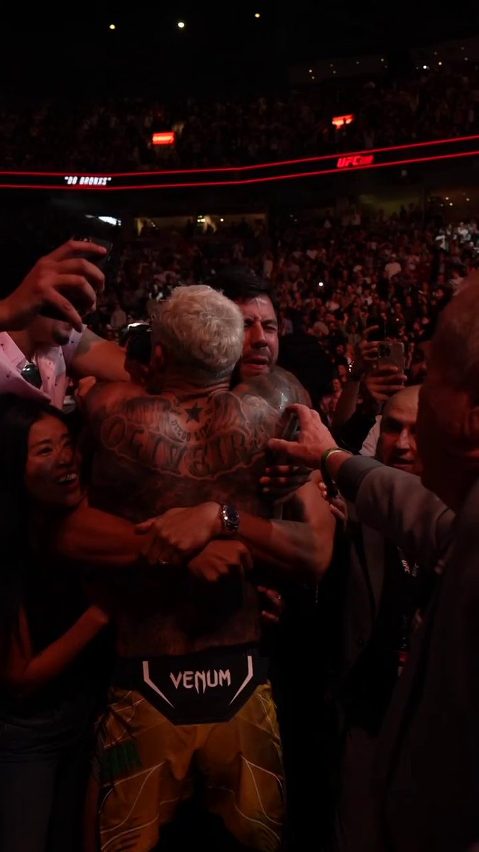 All love for Oliveira in celebration ❤️ #UFC289 | ESPN MMA