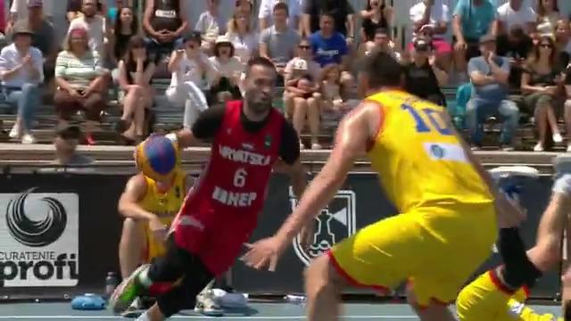 🤯 He didn't see that wave coming! 🇭🇷 #3x3Europe