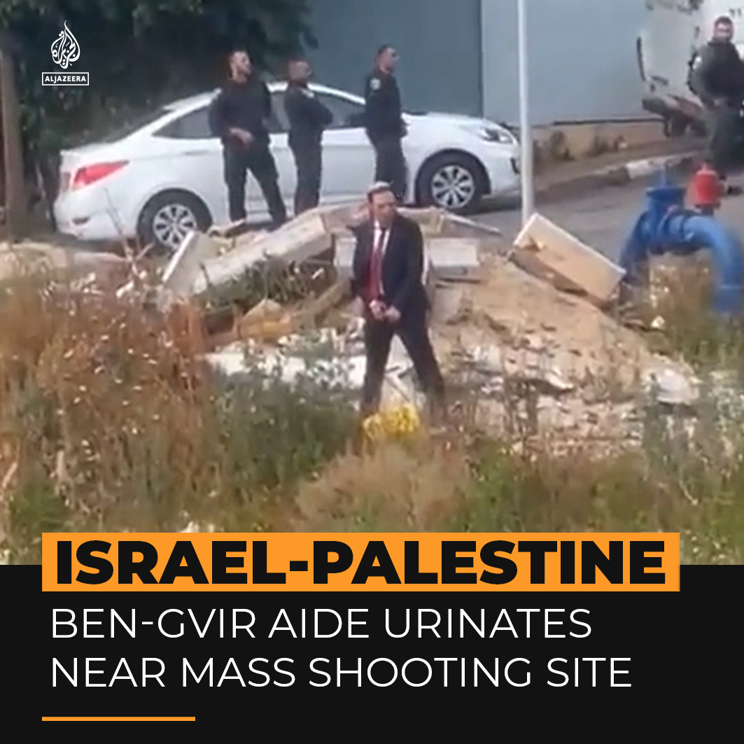 This Israeli gov’t aide was filmed publicly urinating near the site of a mass shooting which killed five Palestinians just hours earlier. He’s Chanamel Dorfman, chief of staff to National Security Minister Itamar Ben-Gvir ⤵️