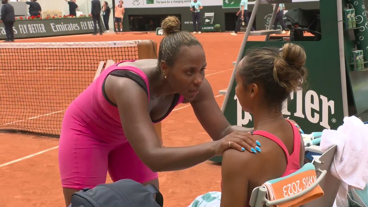 A doubles duo we'd love to see more of! Well fought, Taylor Townsend and leylahfernandez. That pep talk looks like a good one Taylor 😉 #RolandGarros