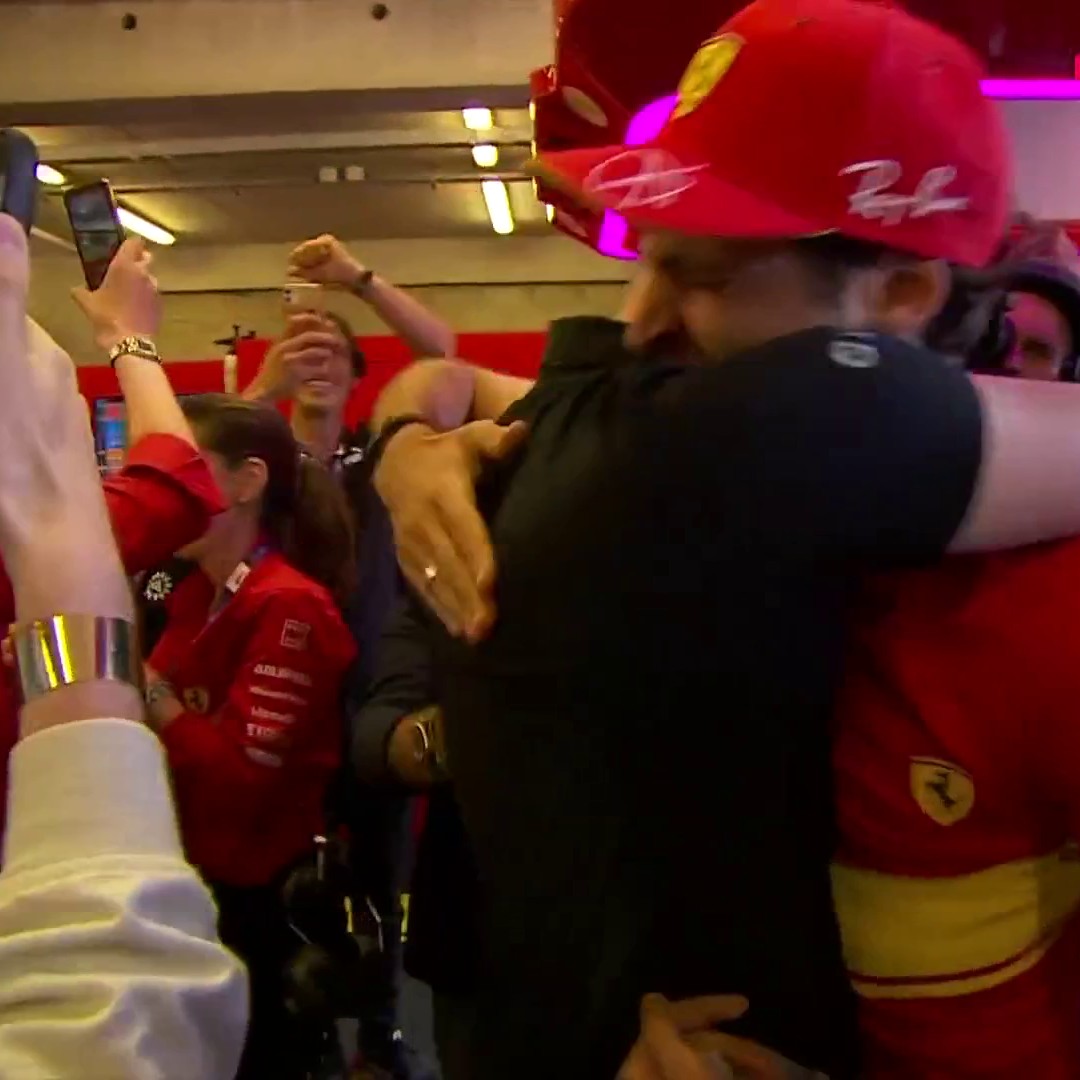 𝐋𝐞 𝐠𝐫𝐚𝐧𝐝 𝐫𝐞𝐭𝐨𝐮𝐫 𝐝𝐞 𝐅𝐞𝐫𝐫𝐚𝐫𝐢 ! Après 50 ans d'absence, l'écurie italienne (Ferrari #51) remporte l'édition du centenaire des 24 Heures du Mans et met fin au règne de Toyota ! 🙌 #LeMans24 #WeekEndDesChampions