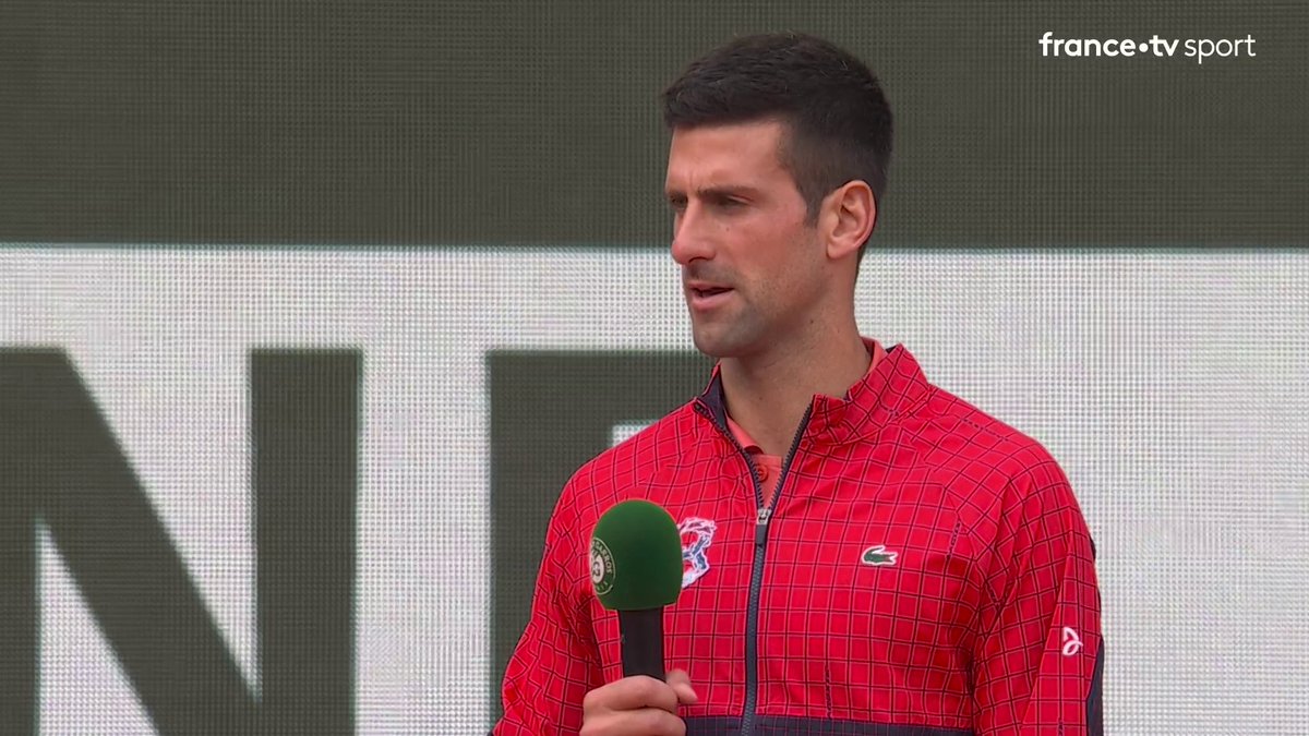 🎾 #RolandGarros | "C'est un message que je veux transmettre à tous les jeunes : soyez dans l'instant présent !" Le discours inspirant de Novak Djokovic après sa victoire ✨ ▶ Revivez tous les meilleurs moments de Roland-Garros👉