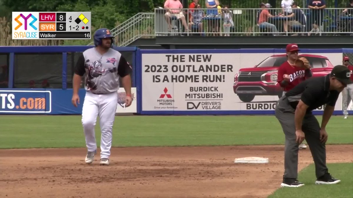 The Syracuse Mets were trailing 8-0 in the 4th. They've scored 8 runs in the 4th to tie the game.