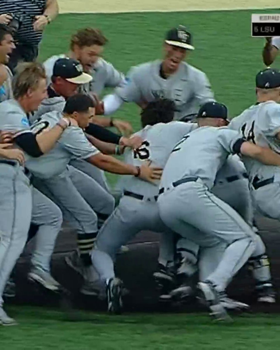 DEMON DEACON DOGPILE 🙌 For the first time in 68 years, Wake Forest is heading to the Men's College World Series‼️