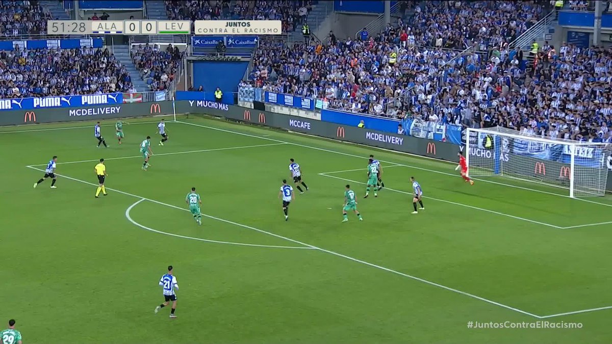 ¡Pero qué clase, Marc Pubill! #AlavésLevante | #LaLigaSmartBank #LaLigaHighlights