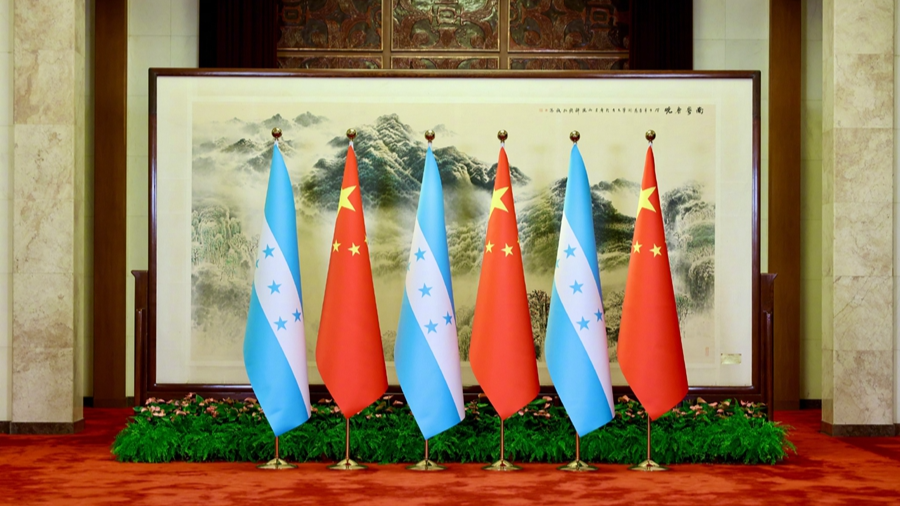 "La historia recordará su contribución a las relaciones entre China y Honduras", indicó el presidente chino Xi Jinping en su encuentro con la presidenta de Honduras, Xiomara Castro. #China #Honduras #SZ #XiJinping