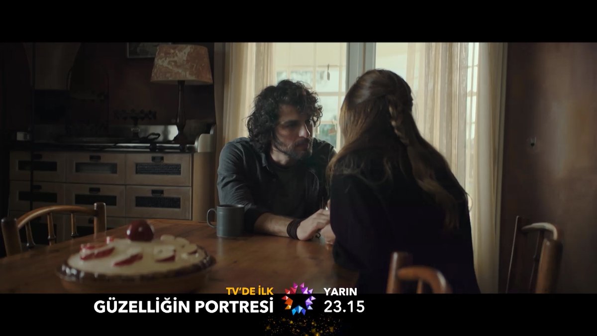 “Bu evde bir şeyler var.” #GüzelliğinPortresi TV'de ilk kez yarın 23.15'de Star'da! #BurçinTerzioğlu #BirkanSokullu #SerkanKeskin