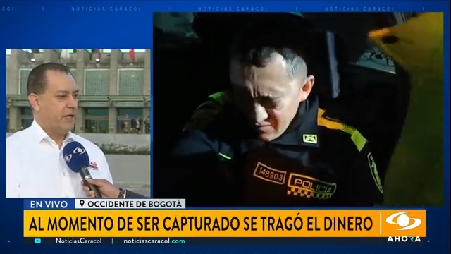 ¡Increíble! Dos policías terminaron en un hospital tras comerse un dinero que habían recibido de una extorsión. Los uniformados fueron capturados. ¿Qué pasó? Esta es la historia. Más en