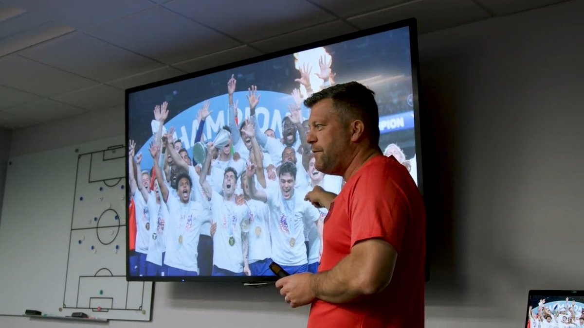 𝗕𝗲𝗵𝗶𝗻𝗱 𝗧𝗵𝗲 𝗖𝗿𝗲𝘀𝘁: The #USMNT assembles in LA with the focus on preparations to earn more hardware in Vegas 🏆