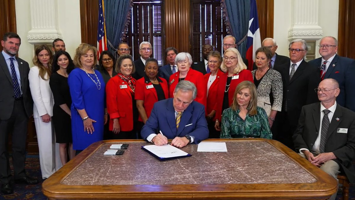 Today, I signed a law to provide retired Texas teachers with a cost of living adjustment to boost their income amid rising inflation. Proud to support our retired teachers who dedicated their careers to educating the next generation of Texans.