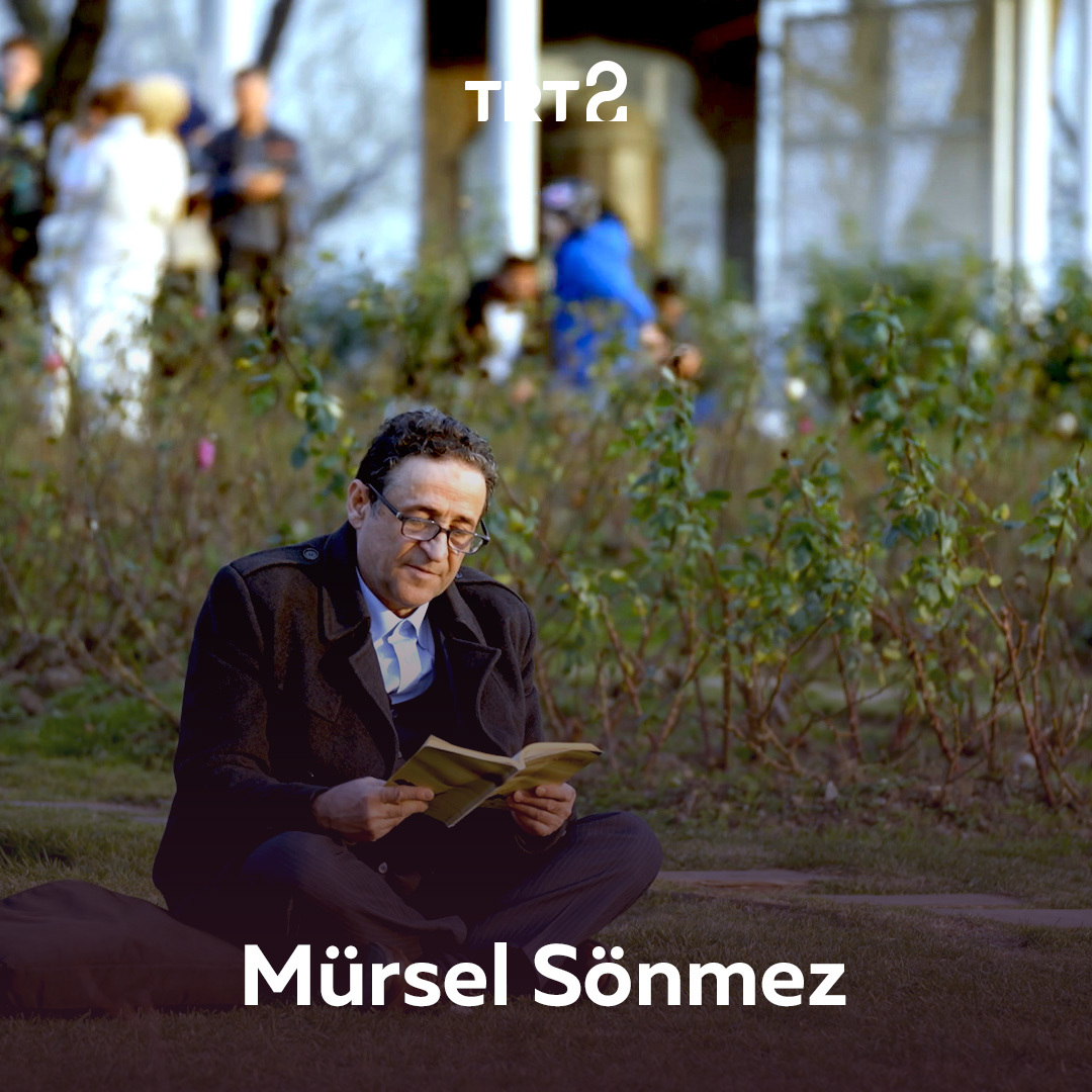 Şair ve yazar Mürsel Sönmez, "Sarhoş" isimli şiirini seslendiriyor. 📜