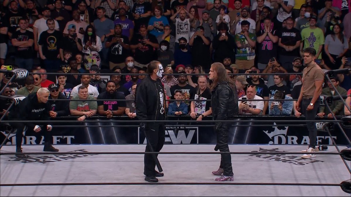An EPIC face-off is happening in the ring right now! 😳 Watch #AEWDynamite LIVE on TBS! Sting | Chris Jericho