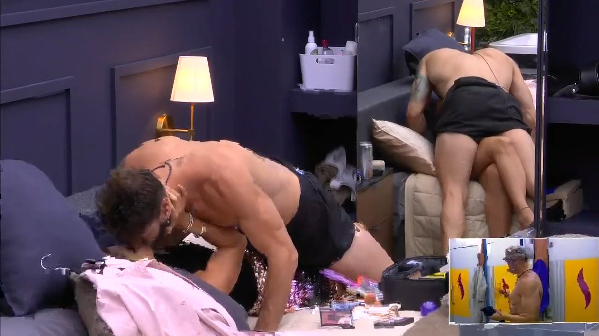 Quédate con quien celebre tus besos como Jorge Losa celebró el beso de MariaFernandaQuiroz💜 😍 Disfruta el 24/7 de #LaCasaDeLosFamososMx a través de ViX 🧡 👉