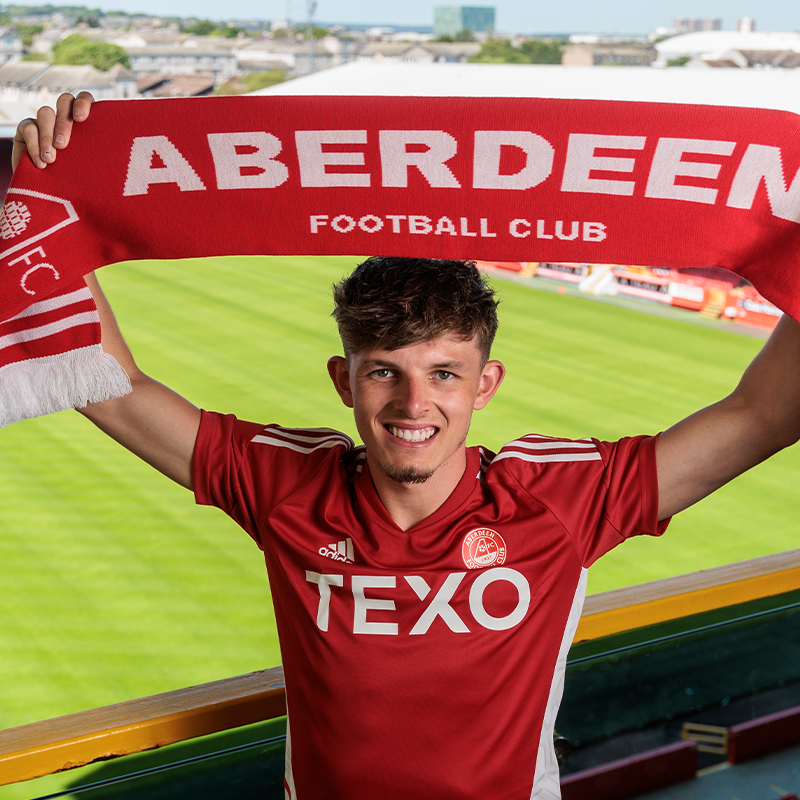 💬 "I enjoyed everything about the club, the city and the people." Leighton Clarkson spoke to RedTV about his decision to sign for the Dons on a four year-deal. RedTV subscribers can watch in full now 📺