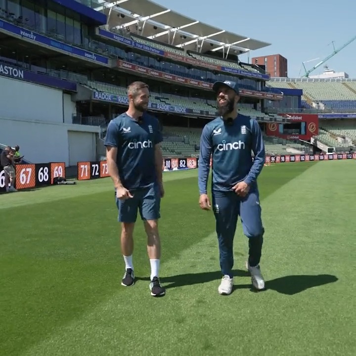 The Birmingham Boys ❤️ Edgbaston! 🏟 #Ashes 🚶 Walk & Talk 🗣 with @ChrisWoakes & Moeen Ali!
