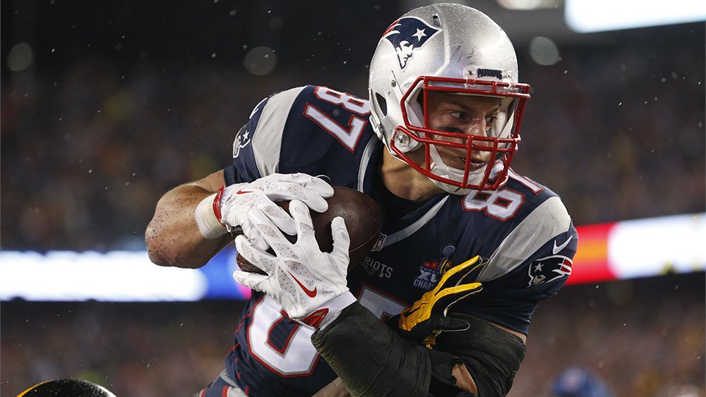 .Rob Gronkowski: Most dominant TE ever? (via NFL Legacy)