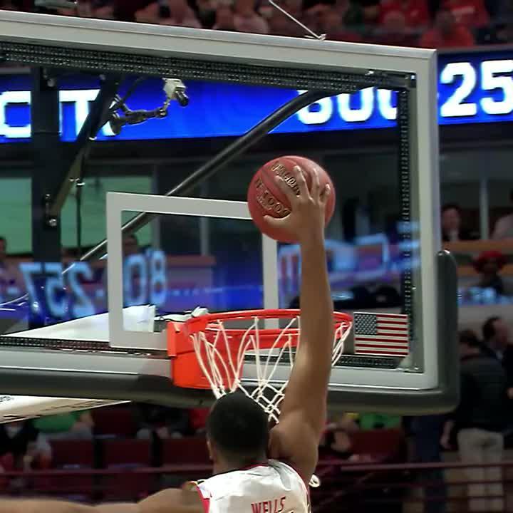 Just a friendly reminder of the power Big Steez brought on his jams. 💪😱 #TBT x Maryland Men’s Basketball