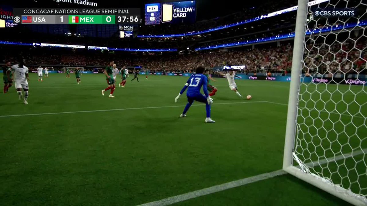 This man Christian Pulisic loves the big stage 💫 🎥 » CBS Sports Golazo ⚽️