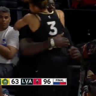 When your favorite coworker shows up at your other job 😂 We love this SHAQ and Candace Parker postgame moment after the Las Vegas Aces dub 🧡