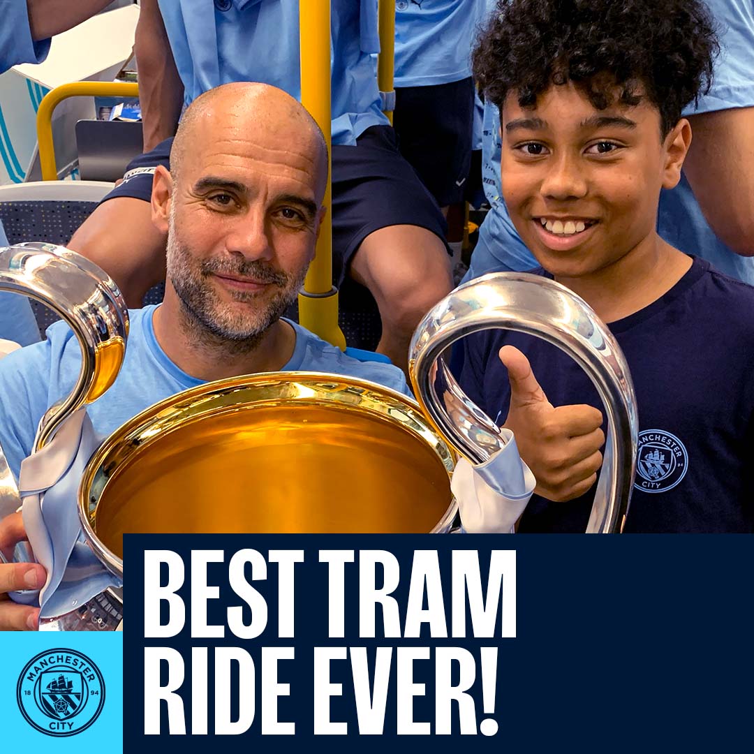 The Treble winners surprise Noah on the tram! ๐คฉ