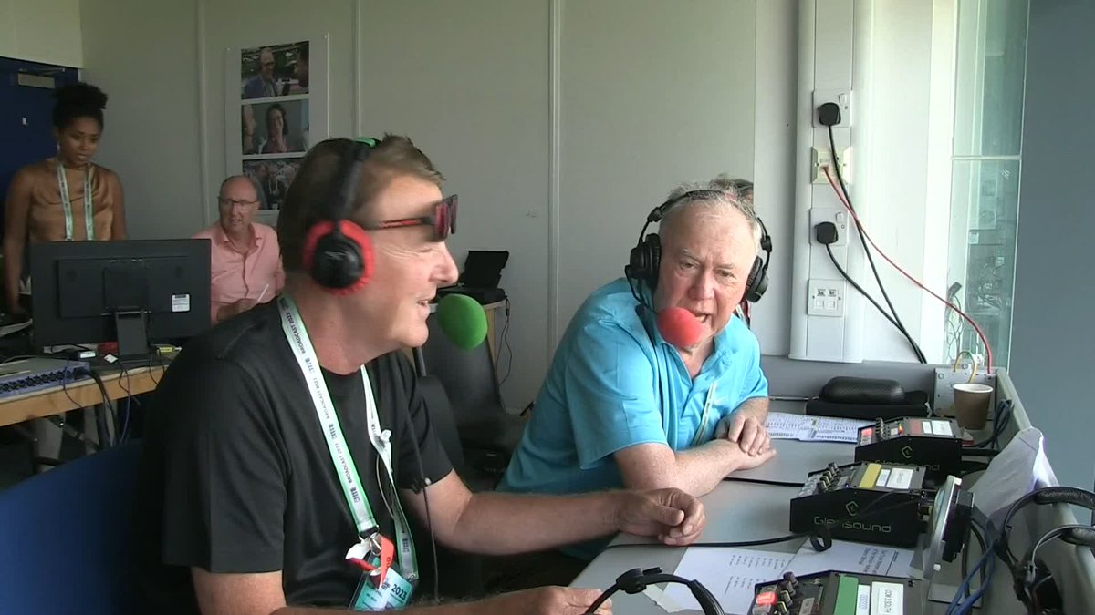 England have declared! And Tuffers is in disbelief!! 🤣🤣🤣 What do you make of the decision? #BBCCricket #Ashes