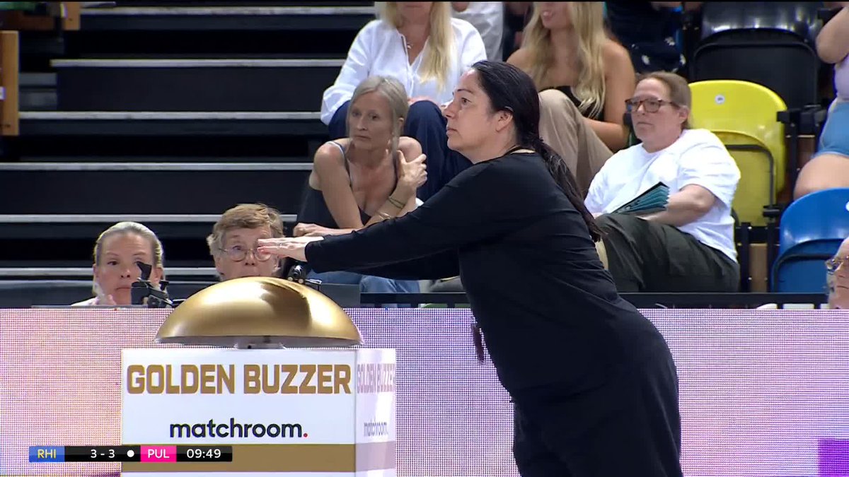"She presses it... will she be rewarded!?" You bet she will 👏 #Fast5AllStars