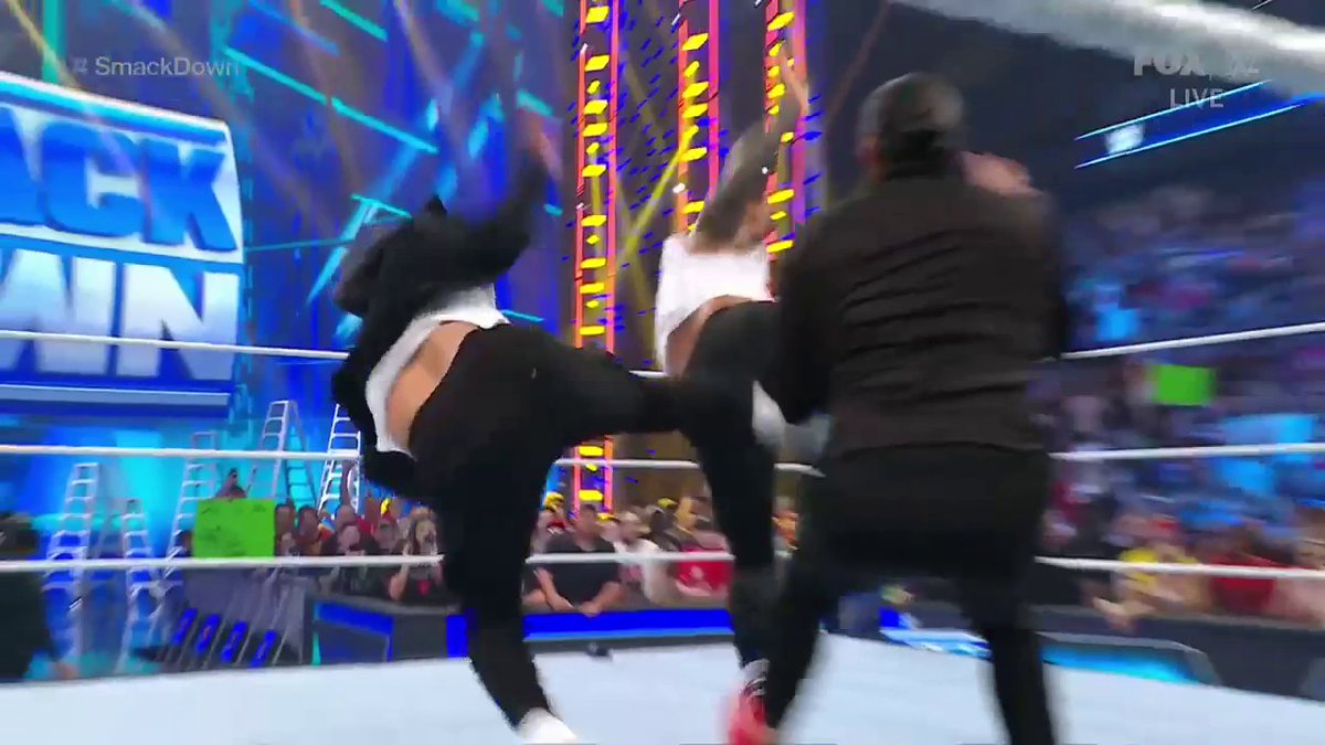 THE END OF THE BLOOLDINE The Usos Roman Reigns Solo Paul Heyman #SmackDown