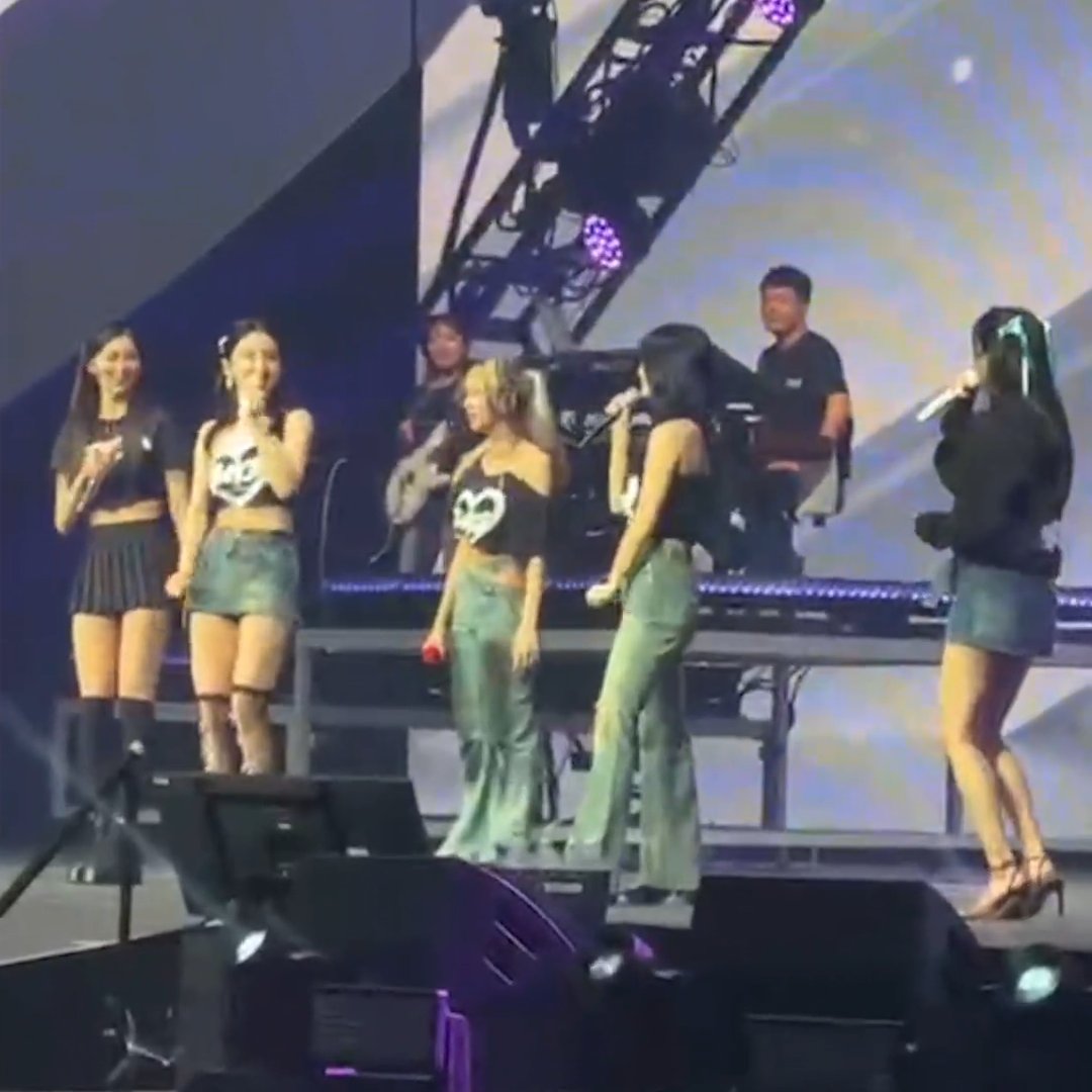 MISAMO SINGING MARSHMALLOW OMG