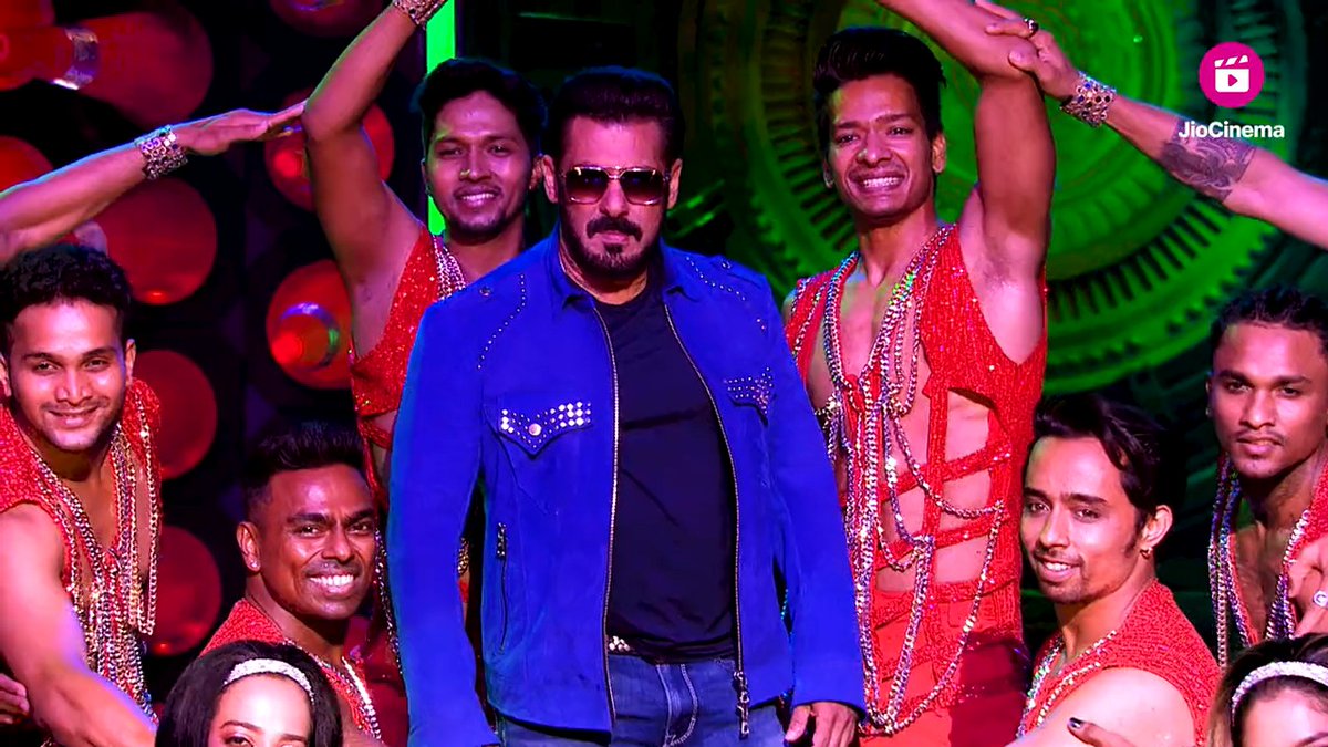 Janta, ho jaao ready for the Bigg Boss OTT hangover, kyunki iss baar aap hai Asli Boss! 😎 Don’t miss @beingsalmankhan’s dhamakedar entry at the Grand Premiere of #BBOTT2 streaming tonight from 9pm onwards for free. #BiggBossOTT2onJioCinema #JioCinema
