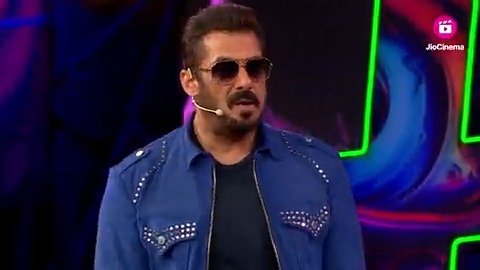Kyun huye Salman embarrass? Kya kisi ki already lagi? Find out all today in the #BiggBossOTT2 Grand Premiere, streaming free on #JioCinema, 9pm onwards. #BiggBossOTT2onJioCinema #BBOTT2 Salman Khan