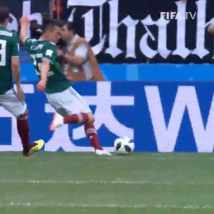 Five years ago today, Chucky Lozano shocked reigning champs Germany at the 2018 World Cup ⚡ (via FIFA World Cup)
