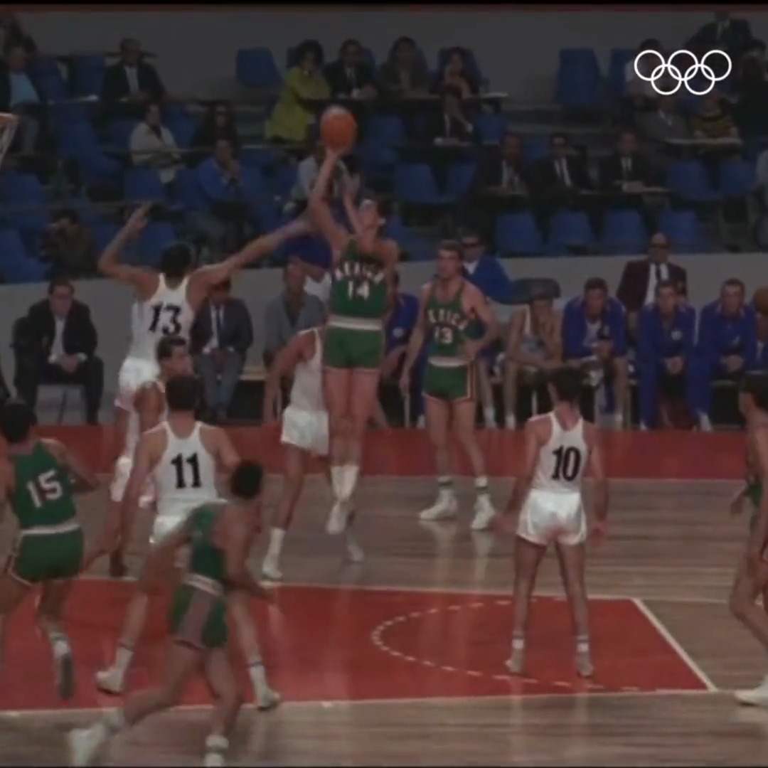 📍 Mexico City 📆 1968 As the host country 55 years ago, Mexico men's basketball team went 7-2 and a fifth place finish! 🇲🇽 𝐅𝐮𝐧 𝐟𝐚𝐜𝐭: This was also the first time the Olympics were broadcast in colour. FIBA Basketball | MexBasquet 🇲🇽🏀