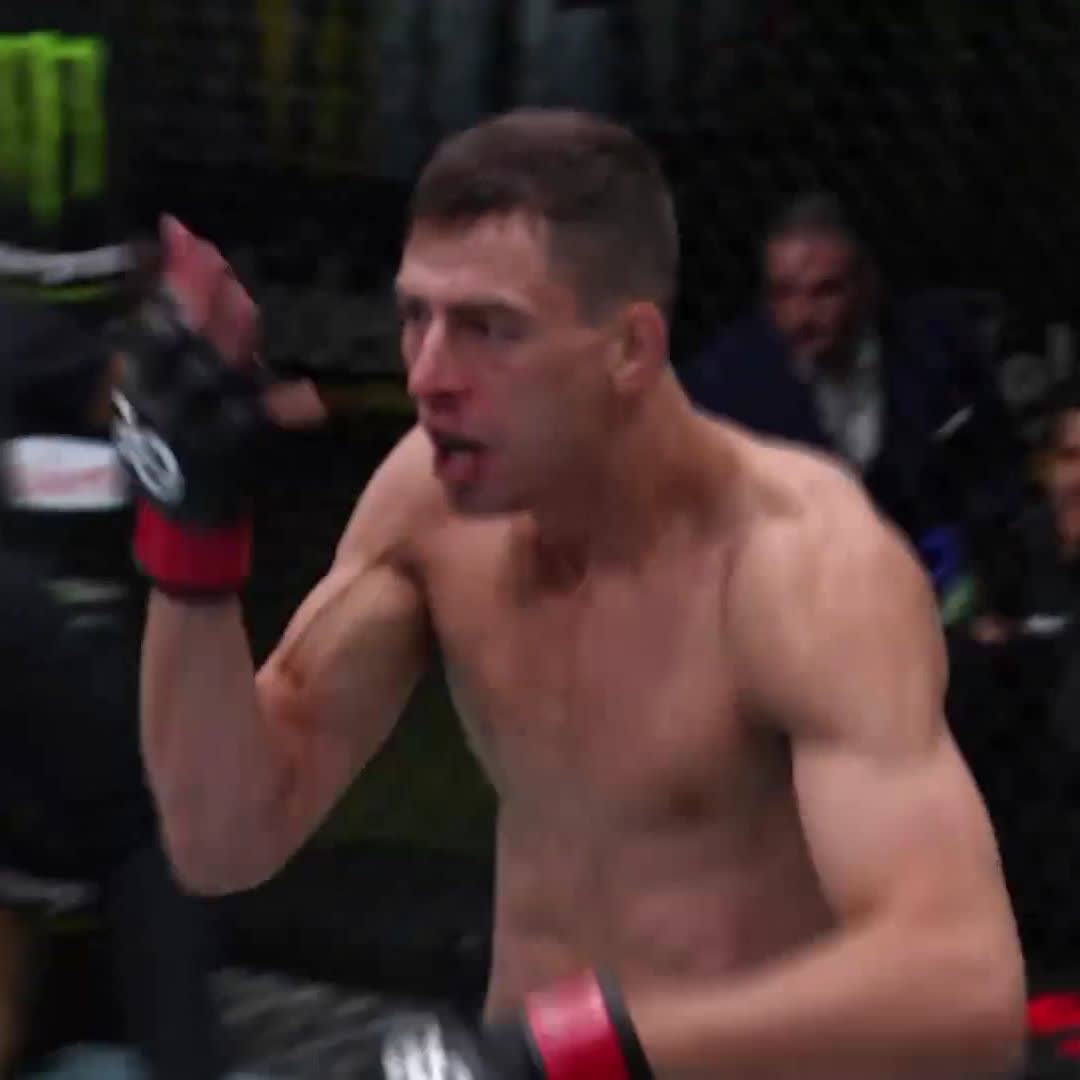EL LOCO JUST WENT CRAZY! 🤯 🇲🇽 Manuel Torres with a HELLBOW to announce himself as the next Mexican prospect! #UFCVegas75