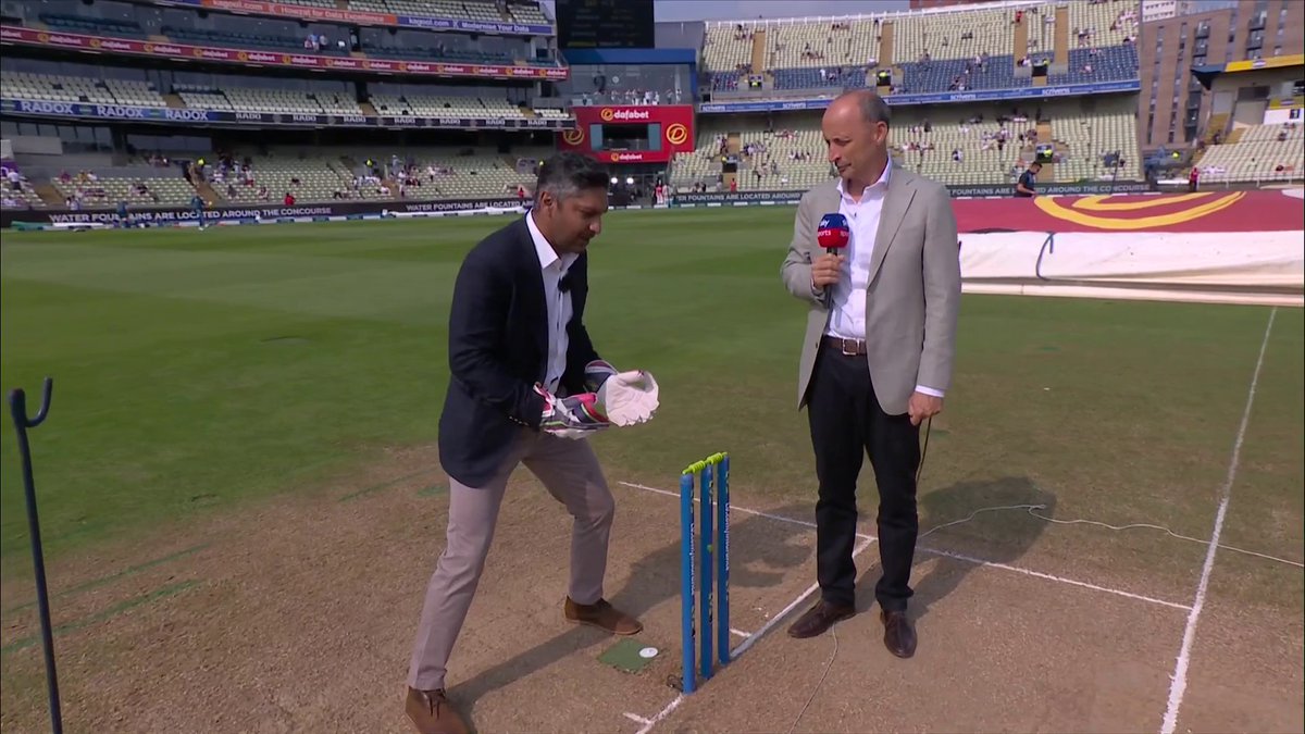 "Catch the ball first" Kumar Sangakkara and Nasser Hussain analyse Jonny Bairstow's missed stumpings yesterday and look at how he can do better 🤔