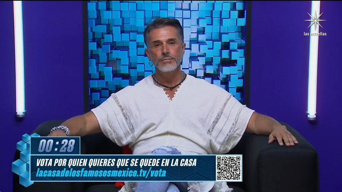 .Sergio Mayer B. se dirige a su público para decir claramente por qué debería quedarse en mi casa 👀 Disfruta la gala de eliminación de #LaCasaDeLosFamososMx #ConLasEstrellas