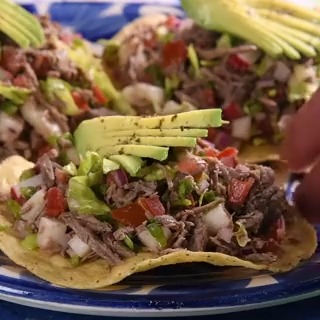 Estas refrescantes tostadas de salpicón de res son la mejor opción para el menú de la semana Receta 👉