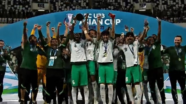في مثل هذا اليوم 📆 بهدفيّ أحمد الغامدي وفراس البريكان في المباراة النهائية 👑🇸🇦. مُنتخبنا الوطني "تحت 23 عامًا" يُتوّج بطلًا لقارة آسيا لعام 2022 🏆. #معاك_يالأخضر | #AsianCup2027