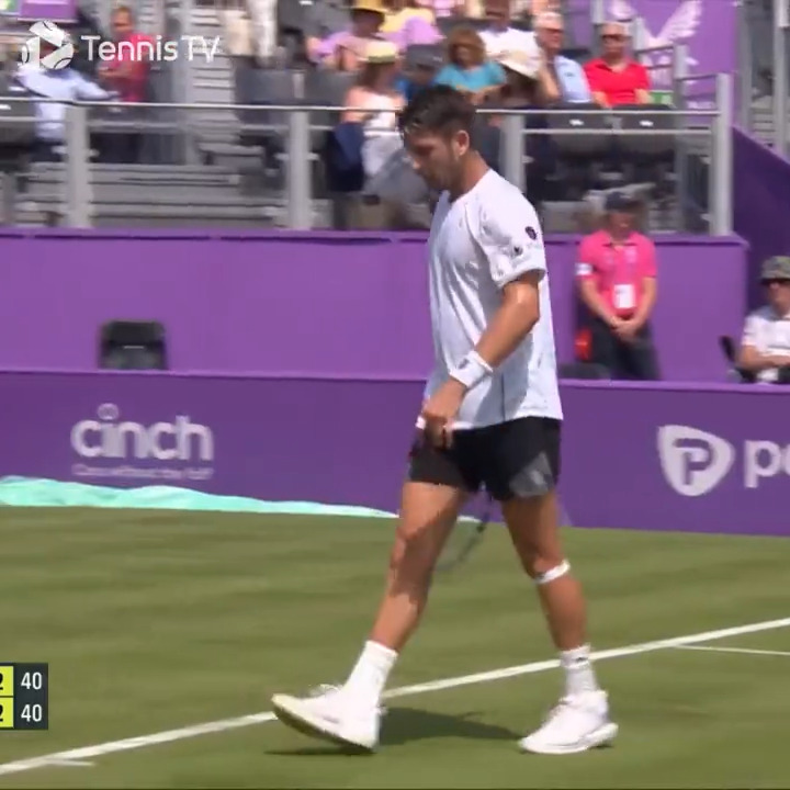 Goalkeeper or tennis player?! 🤔😉 🧤 Cameron Norrie queen tennis tips | #cinchChampionships