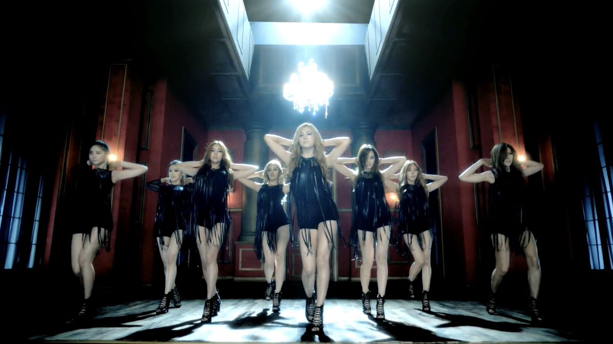 11 years ago today, After School released their 5th Single Album ‘Flashback’ with the title track of the same name