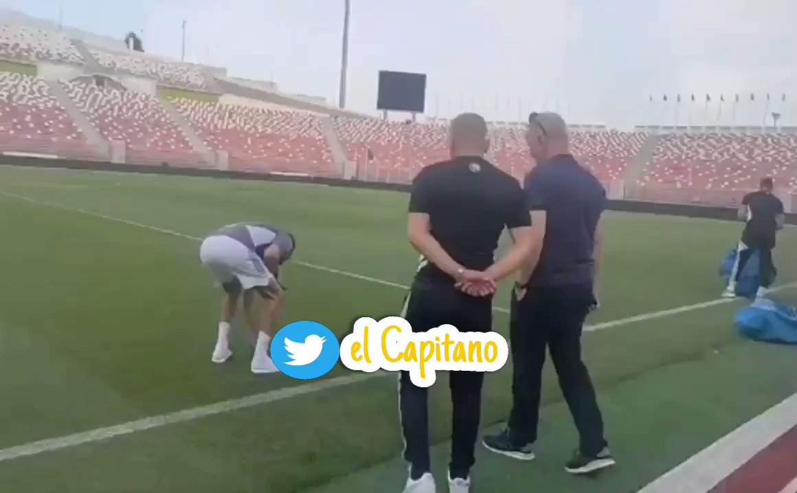 Riyad Mahrez (sur la pelouse de Annaba)🎙️: « C’est comme celle de l’Etihad Stadium. »