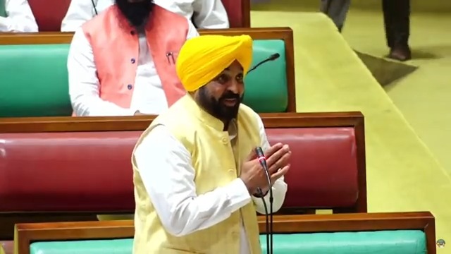 ਅਸੀਂ ਦੂਰੋਂ ਨਿਸ਼ਾਨ ਸਾਹਿਬ ਜਾਂ ਗੁਰੂ ਘਰ ਨੂੰ ਵੇਖਕੇ ਮੱਥਾ ਟੇਕਦੇ ਹਾਂ…ਗੁਰੂ ਘਰ ਨਾਲ ਮੱਥਾ ਲਾਉਣ ਲਈ ਕਦੇ ਵੀ ਸੋਚ ਨਹੀਂ ਸਕਦੇ…ਅਸੀਂ ਤਾਂ ਚਾਹੁੰਦੇ ਹਾਂ ਕਿ ਗੁਰਬਾਣੀ ਹਰ ਘਰ ਤੱਕ ਪਹੁੰਚੇ…ਅਸੀਂ ਮੌਕਾ ਦੇਖ ਕੇ ਦਾੜ੍ਹੀ ਖੋਲਣ ਵਾਲਿਆਂ ‘ਚੋਂ ਨਹੀਂ ਹਾਂ