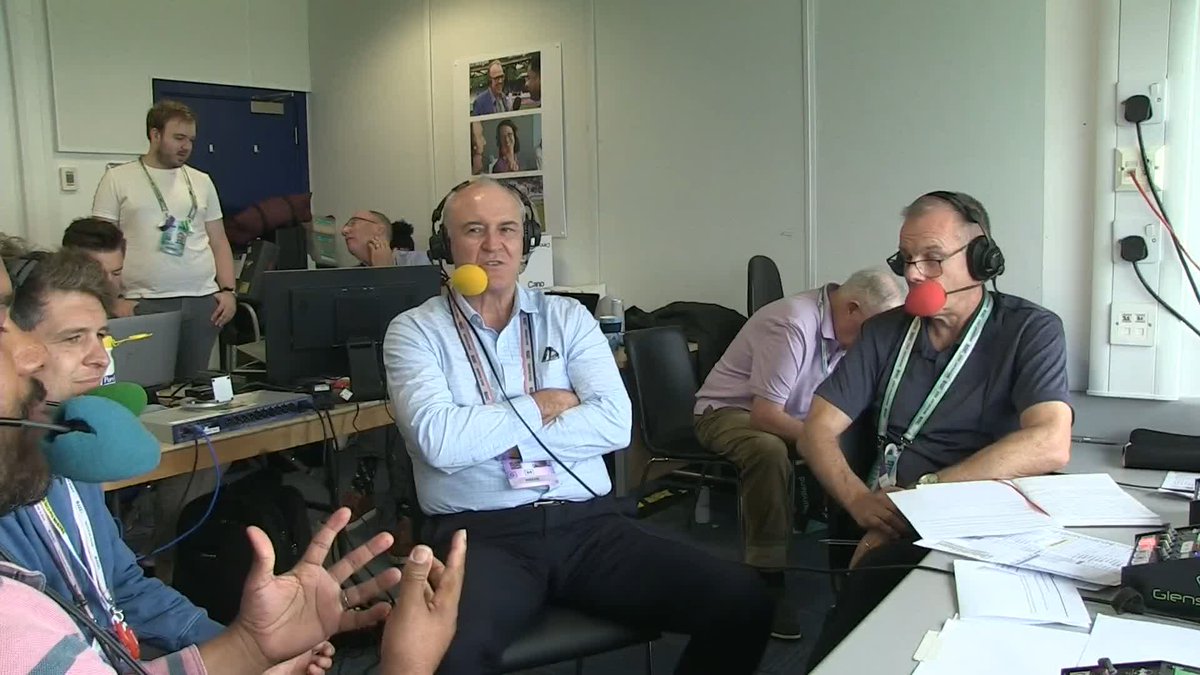 "It's an indictment on the county system... none of them can produce a decent spinner." Very strong from Malcolm Conn of the Sydney Herald. 📻 Listen to our journalist panel live now on TMS - listen o BBC Sounds. #BBCCricket #Ashes