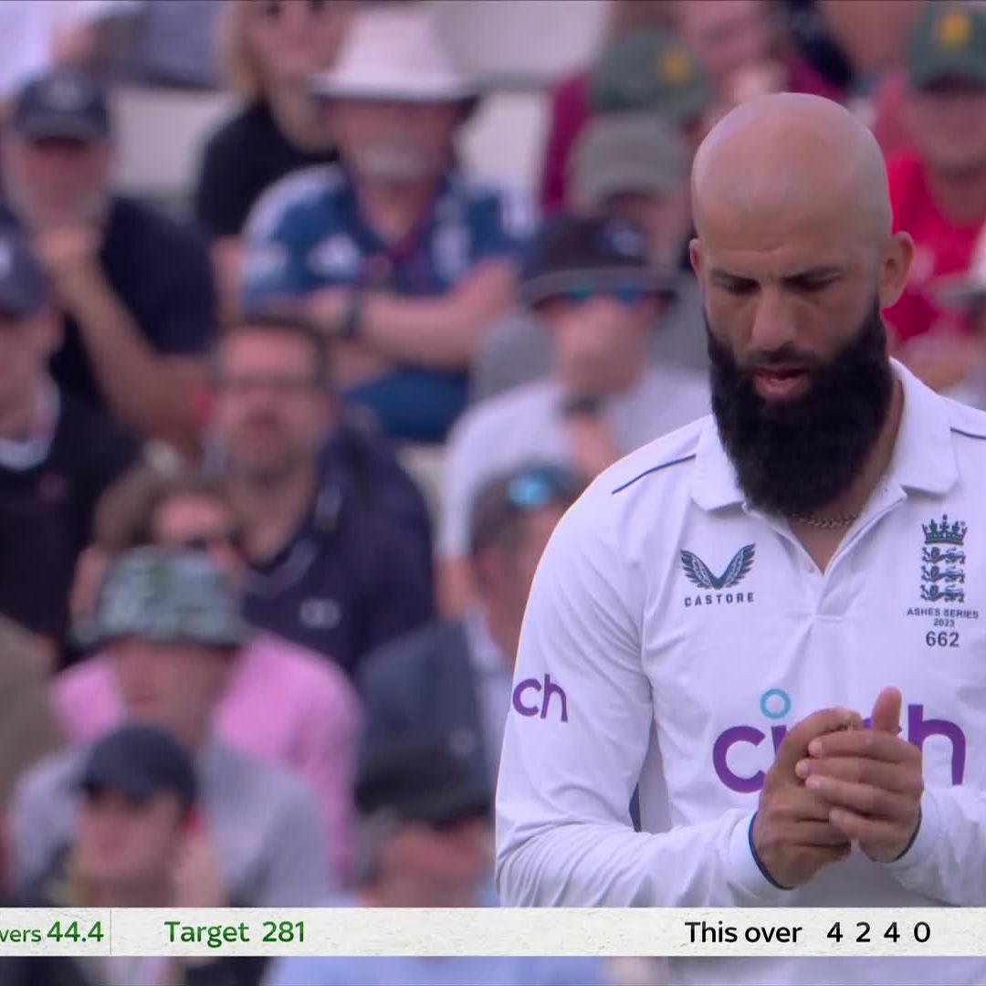 Oh Moeen! ๐ฅ Just enough bite and turn and Root takes a simple catch at first slip ๐ Australia 5๏ธโฃ down! #EnglandCricket | #Ashes