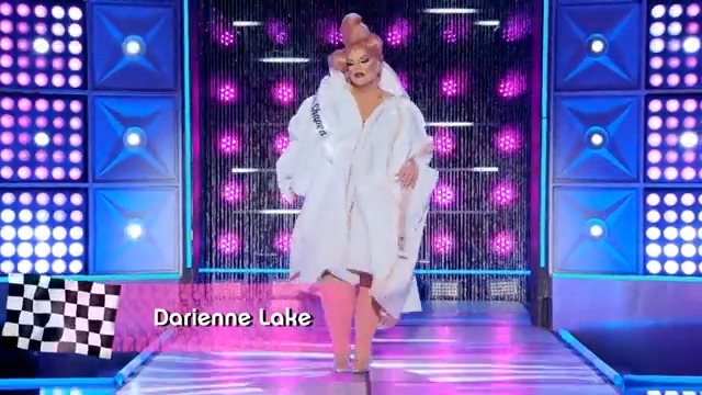 Category Is: Miss Fill In The Blank! ✍️ @DarienneLake serves an important message as Miss Shapen in this week's Fame Games Runway Showcase 🫶 #AllStars8