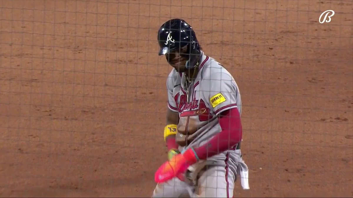 ๐ต๐ถ๐ณ๐ฃ๐ฐ ๐ต๐ฉ๐ฆ ๐ฎ๐ฐ๐ต๐ฐ๐ณ ๐จ Ronald Acuรฑa Jr. did his signature sneaky steal again.