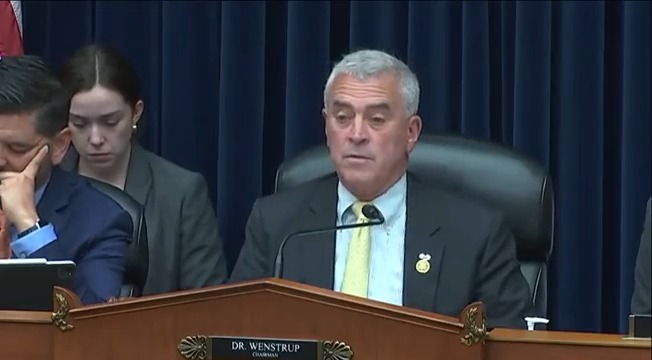 “15 days to flatten the curve” too easily became “1151 days to infringe on individual liberties.” Chairman Rep. Brad Wenstrup argues that the Constitution cannot be suspended in times of crisis. Opening statement⬇️