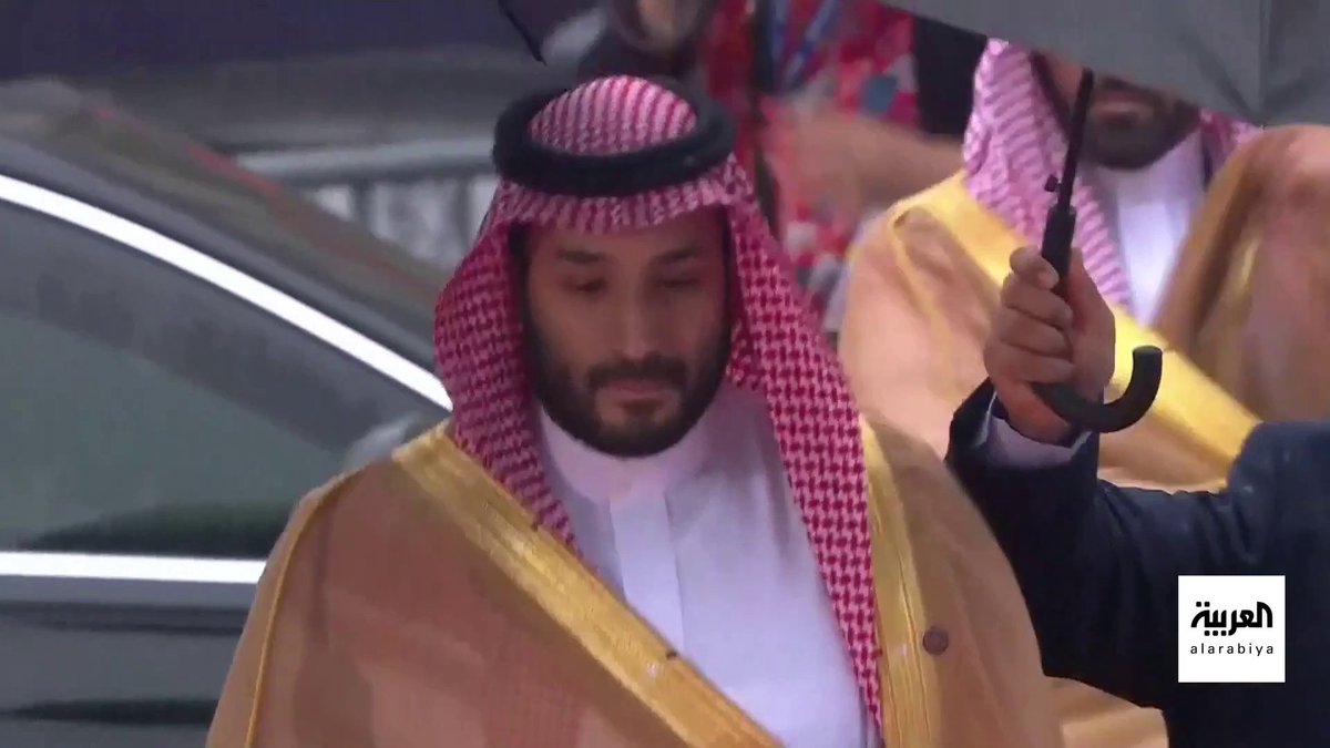 الأمطار تنهمر لحظة وصول ولي العهد الأمير محمد بن سلمان مقر قمة باريس. #ولي_العهد_بقمة_التحالف_المالي -